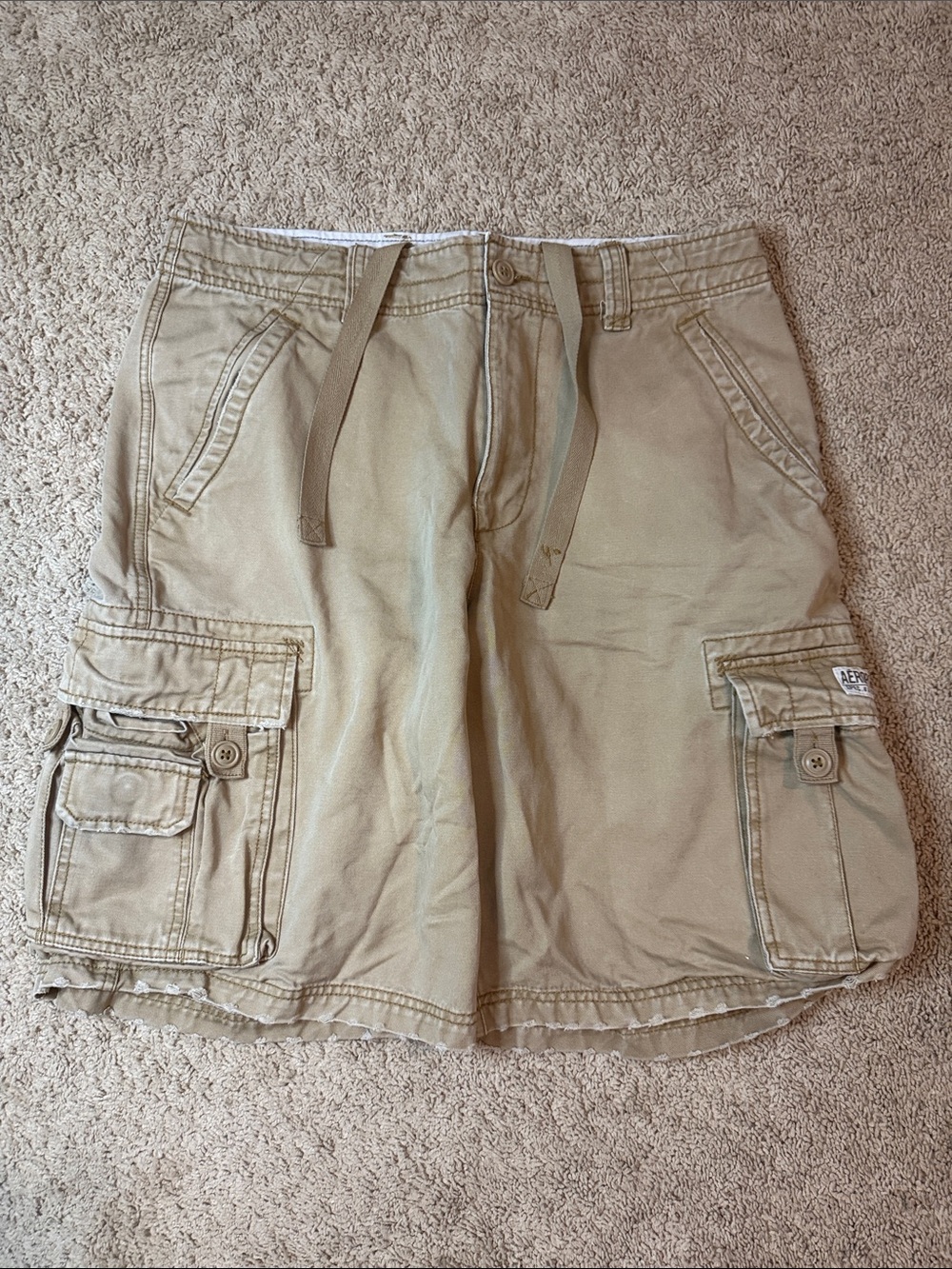 Aeropostale Men's Cargo Shorts in Khaki - Casual Everyday Wear Size 32